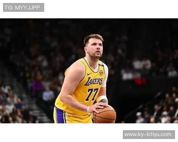 东契奇状态下滑失误频繁球迷担忧其比赛态度与表现问题