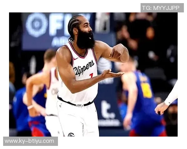 可爱哈登调皮捏捏我不让你在这里安静入睡哦