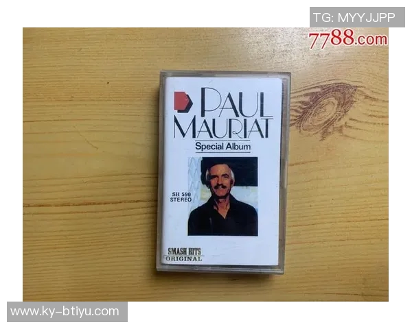 船记:保罗在更衣室中给予布朗米勒建议令人感到欣慰与期待 船记:保罗在更衣室中给予布朗米勒建议令人感到欣慰与期待