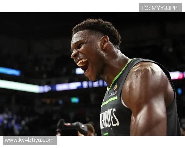 爱德华兹两场比赛狂砍84分却遭逆转心中苦闷难言 爱德华兹两场比赛狂砍84分却遭逆转心中苦闷难言