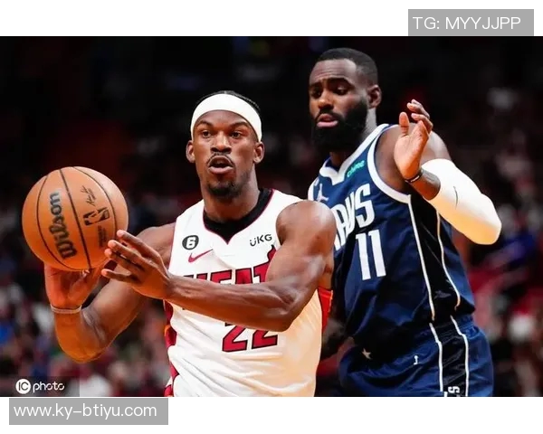 小哈达威替补表现出色全场12投7中三分命中率高达44贡献18分3篮板 小哈达威替补表现出色全场12投7中三分命中率高达44贡献18分3篮板