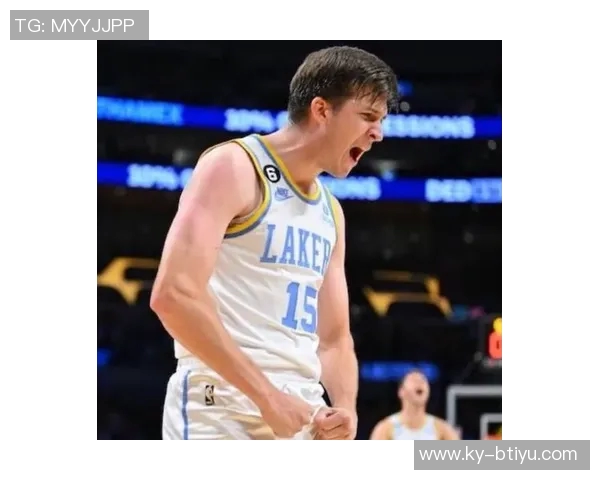 米诺特次节神勇表现五投全中连得12分带领球队一举拉开比分优势