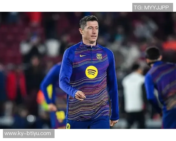 西超杯历史进球榜揭晓梅西14球领跑本泽马紧随其后莱万位列第三 西超杯历史进球榜揭晓梅西14球领跑本泽马紧随其后莱万位列第三